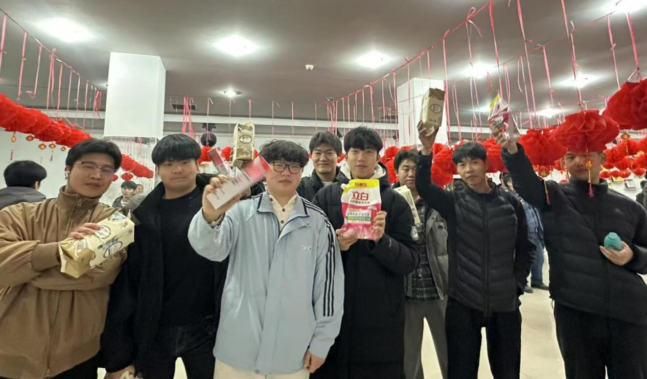 情融校企闹元宵 产教同行向未来—能源化工产业学院...